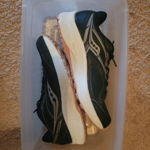Saucony Women's Black and White Athletic Shoes